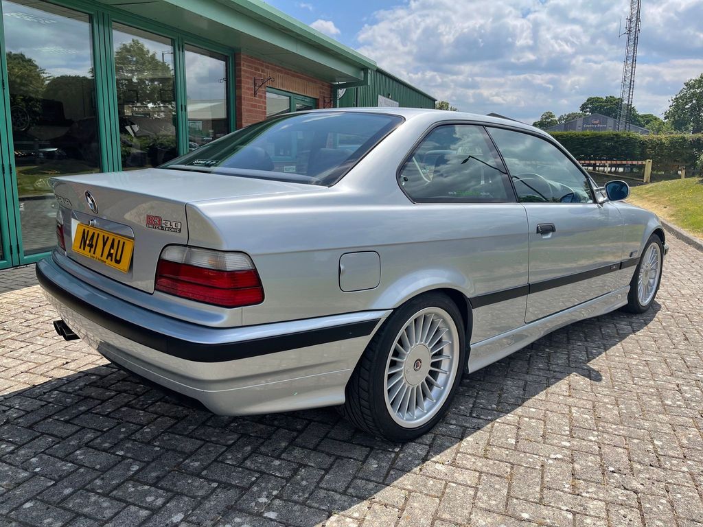BMW Alpina B3 - 6