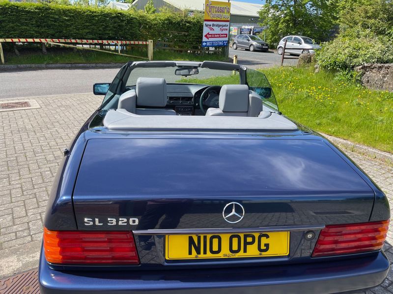 Mercedes-Benz SL Class - 6