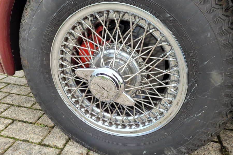 1961 Jaguar MK11 - 7