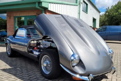 1973 Jaguar Series 3 E-Type V12 | Classic Car Restoration | Carrosserie