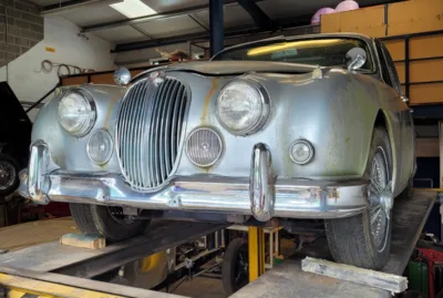 1964 Jaguar Mk2 Automatic | Classic Car Restoration | Carrosserie