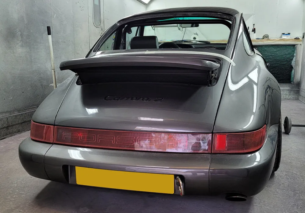 1992 Porsche 911 (964) Carrera 2 | Classic Car Restoration | Carrosserie