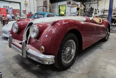 1956 Jaguar XK140 | Classic Car Restoration | Carrosserie