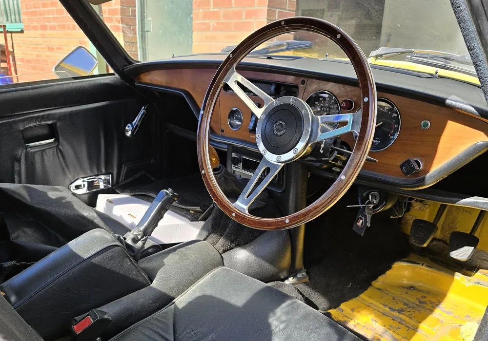 1976 Triumph Spitfire | Classic Car Restoration | Carrosserie