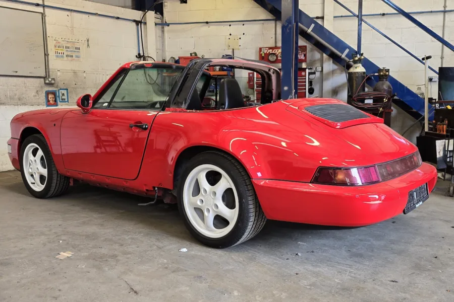 1990 Porsche 911 - 4th April 2025 - Classic Car Restoration - Carrosserie - 5