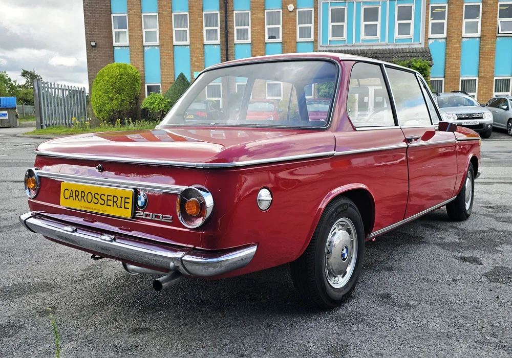 1969 BMW 2002 | Classic Car Restoration | Carrosserie