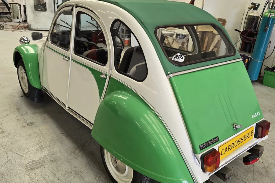 1984 Citroen 2 CV6 - 26th June 2025 - Carrosserie - 9