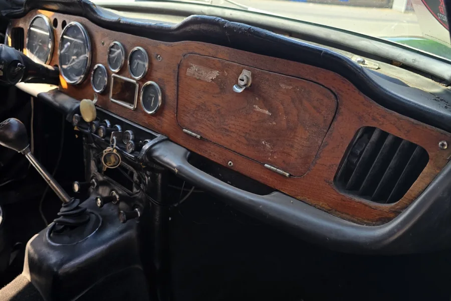 1966 Triumph TR4 IRS - 15th August 2025 - Classic Car Restoration - Carrosserie - 36