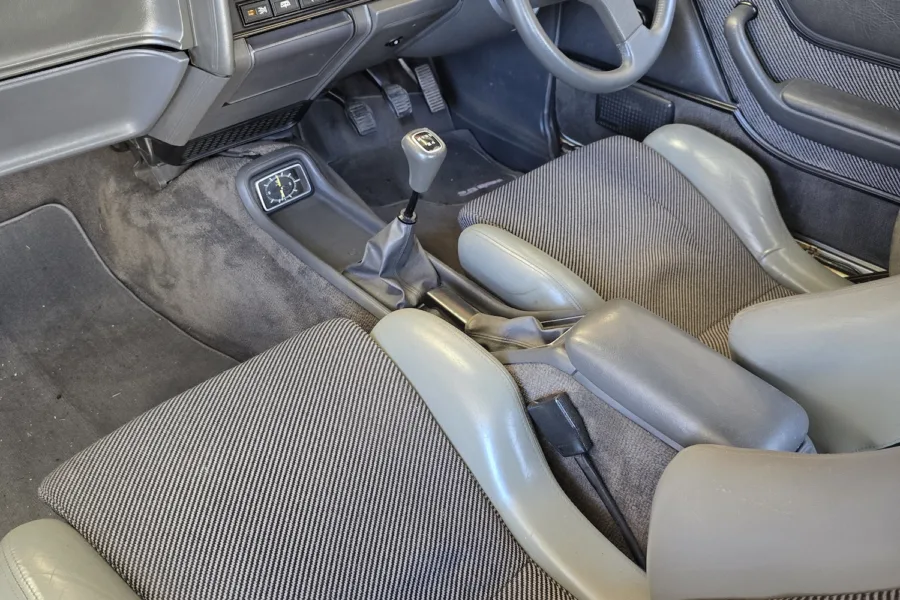 1987 Ford Capri 2.8i - 15th August 2025 - Classic Car Restoration - Carrosserie - 19