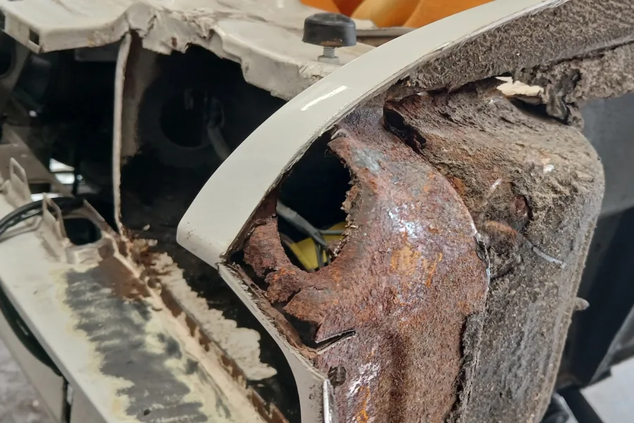 1987 Ford Capri 2.8i - 24th July 2025 - Classic Car Restoration - Carrosserie - 11