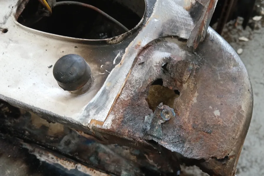 1987 Ford Capri 2.8i - 24th July 2025 - Classic Car Restoration - Carrosserie - 14