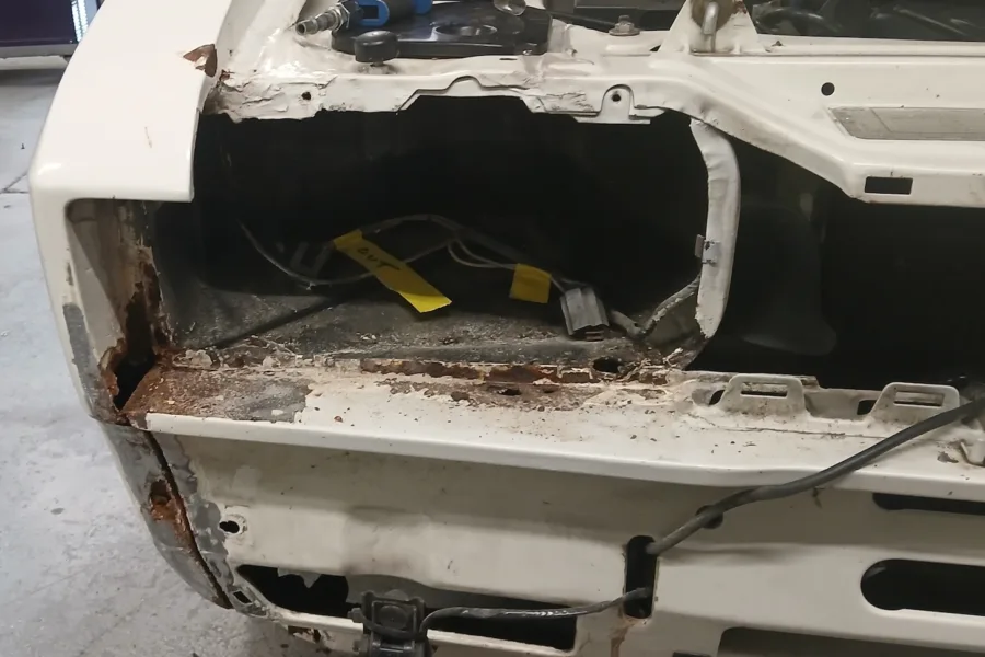 1987 Ford Capri 2.8i - 24th July 2025 - Classic Car Restoration - Carrosserie - 2