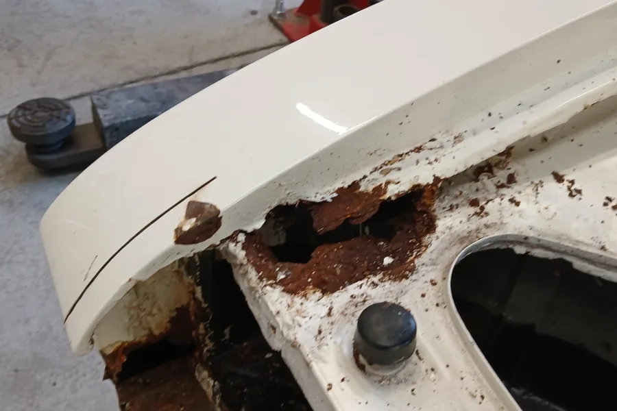 1987 Ford Capri 2.8i - 24th July 2025 - Classic Car Restoration - Carrosserie - 8