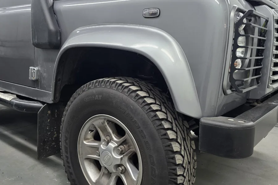 2012 Land Rover Defender - 12th September 2025 - Classic Car Restoration - Carrosserie - 13