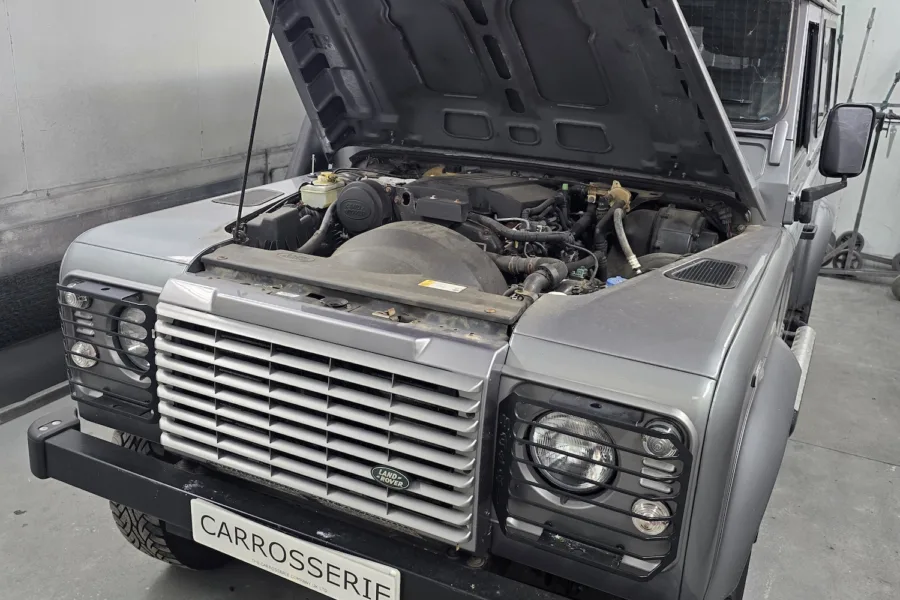 2012 Land Rover Defender - 12th September 2025 - Classic Car Restoration - Carrosserie - 2
