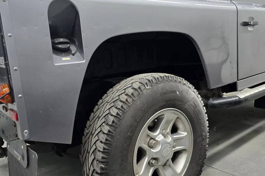 2012 Land Rover Defender - 12th September 2025 - Classic Car Restoration - Carrosserie - 3