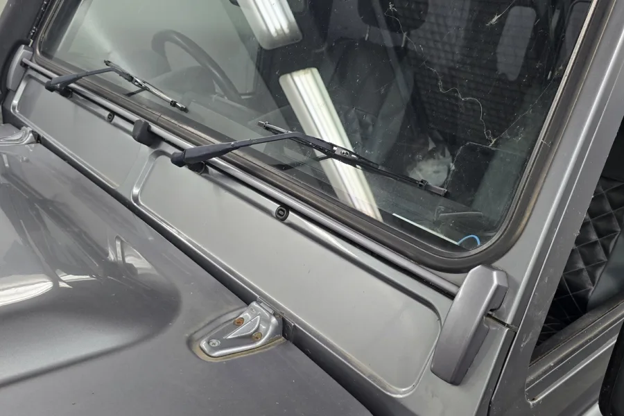 2012 Land Rover Defender - 12th September 2025 - Classic Car Restoration - Carrosserie - 4