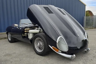 1962 Jaguar E-Type Roadster Series 1 | Classic Car Restoration | Carrosserie