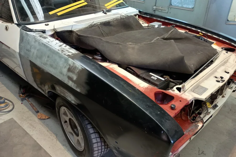 1987 Ford Capri 2.8i - 1st October 2025 - Classic Car Restoration - Carrosserie - 14