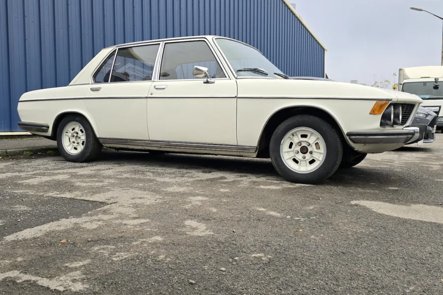 1971 BMW 3.0 CS - 7th November 2025 - Carrosserie - 2