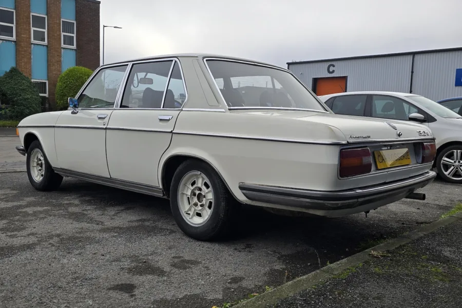 1971 BMW 3.0 CS - 7th November 2025 - Carrosserie - 5