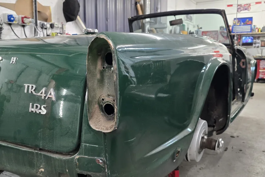 1966 Triumph TR4 IRS - 28th November 2025 - Classic Car Restoration - Carrosserie - 12