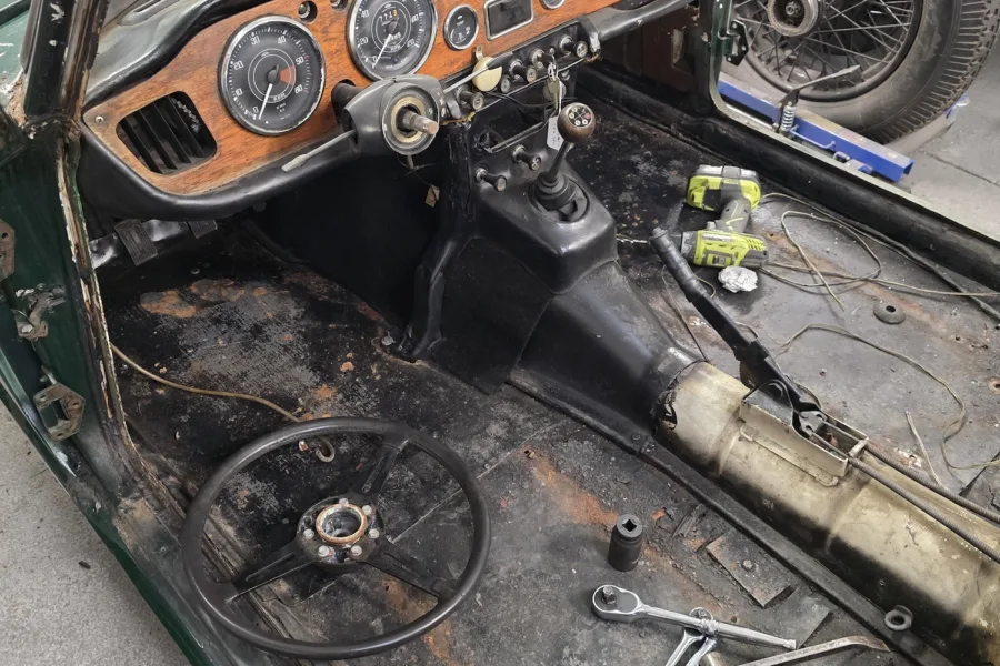 1966 Triumph TR4 IRS - 28th November 2025 - Classic Car Restoration - Carrosserie - 14