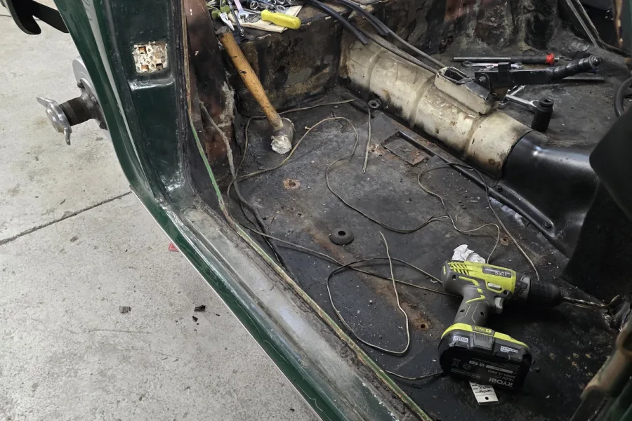 1966 Triumph TR4 IRS - 28th November 2025 - Classic Car Restoration - Carrosserie - 16