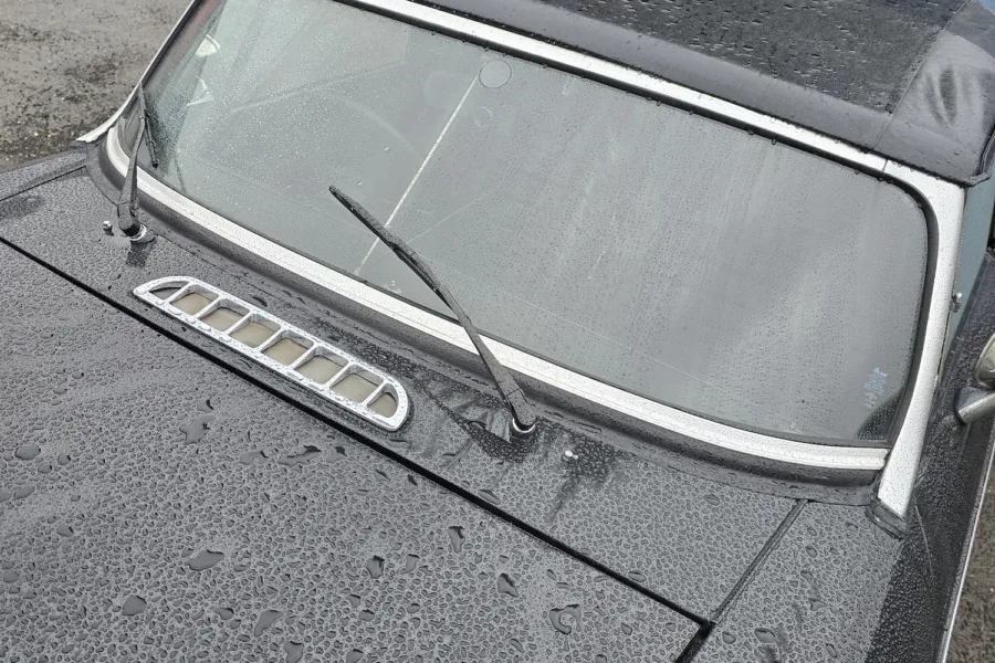 1975 MG B Roadster - 5th February 2026 - Classic Car Restoration - Carrosserie - 12