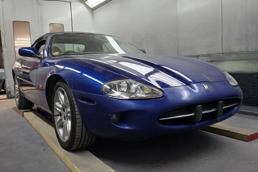 1999 Jaguar XK8 - 20th February 2026 - Classic Car Restoration - Carrosserie - 1