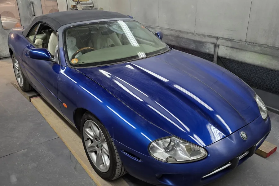 1999 Jaguar XK8 - 20th February 2026 - Classic Car Restoration - Carrosserie - 10
