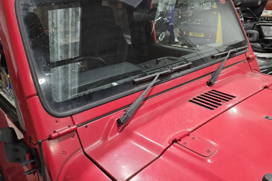 2005 Jeep Wrangler - 20th February 2026 - Classic Car Restoration - Carrosserie - 13