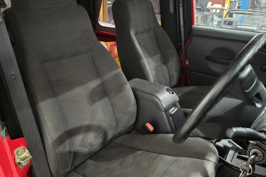 2005 Jeep Wrangler - 20th February 2026 - Classic Car Restoration - Carrosserie - 20