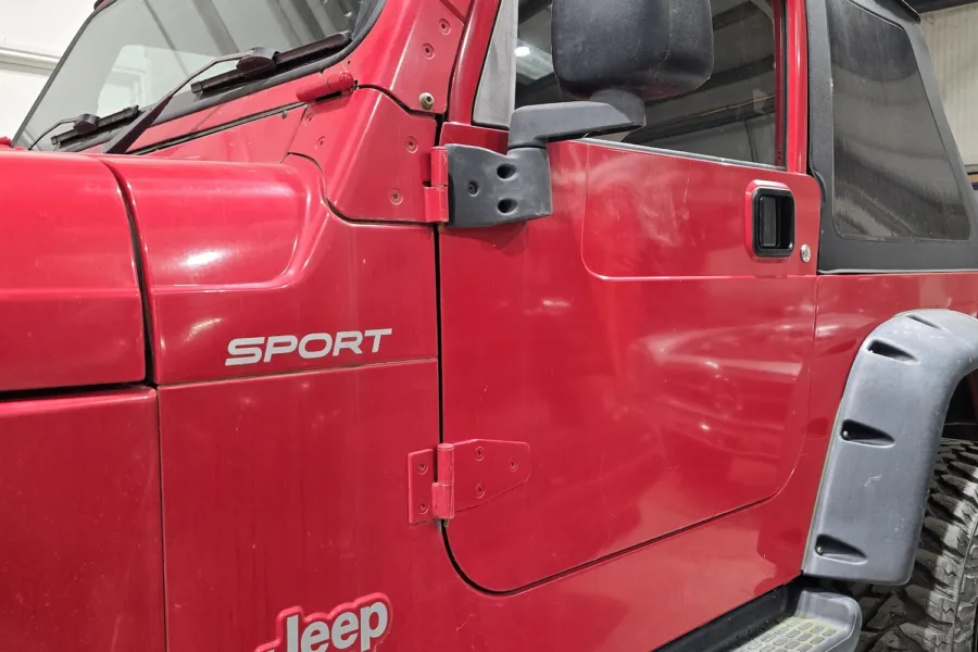 2005 Jeep Wrangler - 20th February 2026 - Classic Car Restoration - Carrosserie - 4