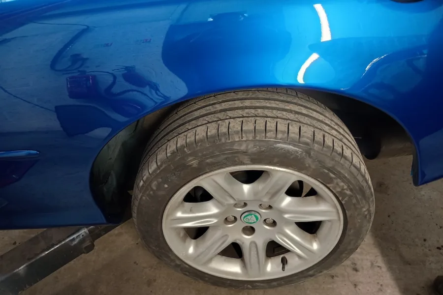 1999 Jaguar XK8 - 17th March 2026 - Classic Car Restoration - Carrosserie - 11