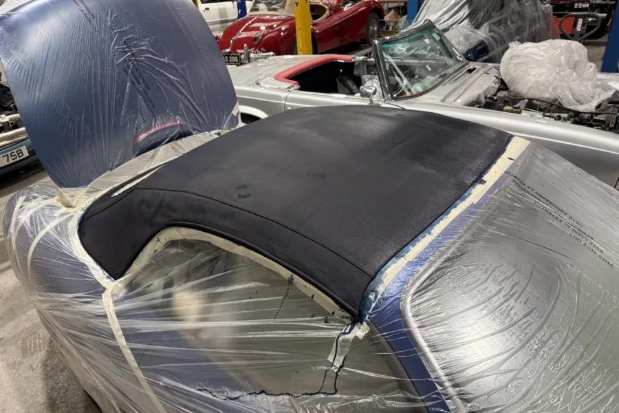 1999 Jaguar XK8 - 17th March 2026 - Classic Car Restoration - Carrosserie - 18