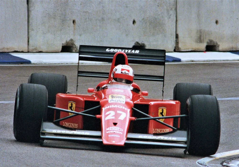 Mansell-Mania-on-sale-now-Classic-Car-Restoration-Blog-Carrosserie