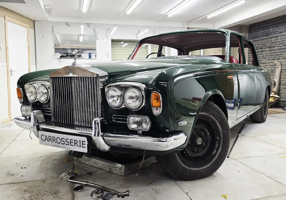 Rolls-Royce-is-coming-together-Classic-Car-Restoration-Blog-Carrosserie